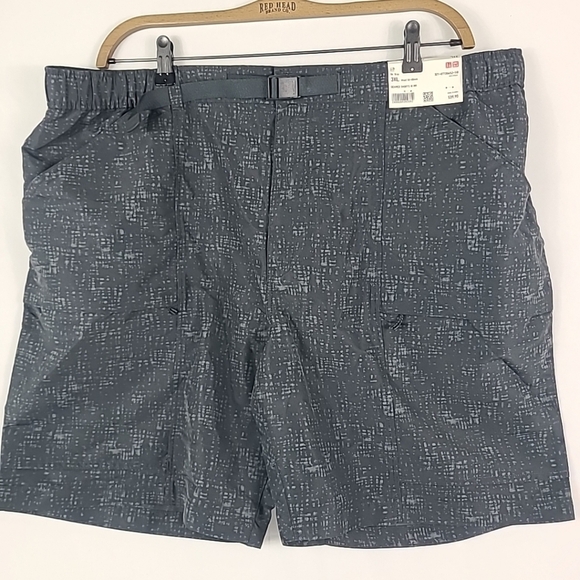 NWT UNIQLO Mens Geared Shorts 8" Lightweight Water-Repellent Grey Outdoor Sz 3XL - Picture 1 of 6